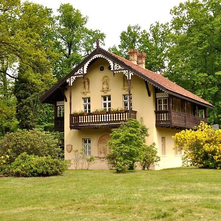 Kavalierhaus Im Rhododendronpark Kromlau Gablenz Extérieur photo