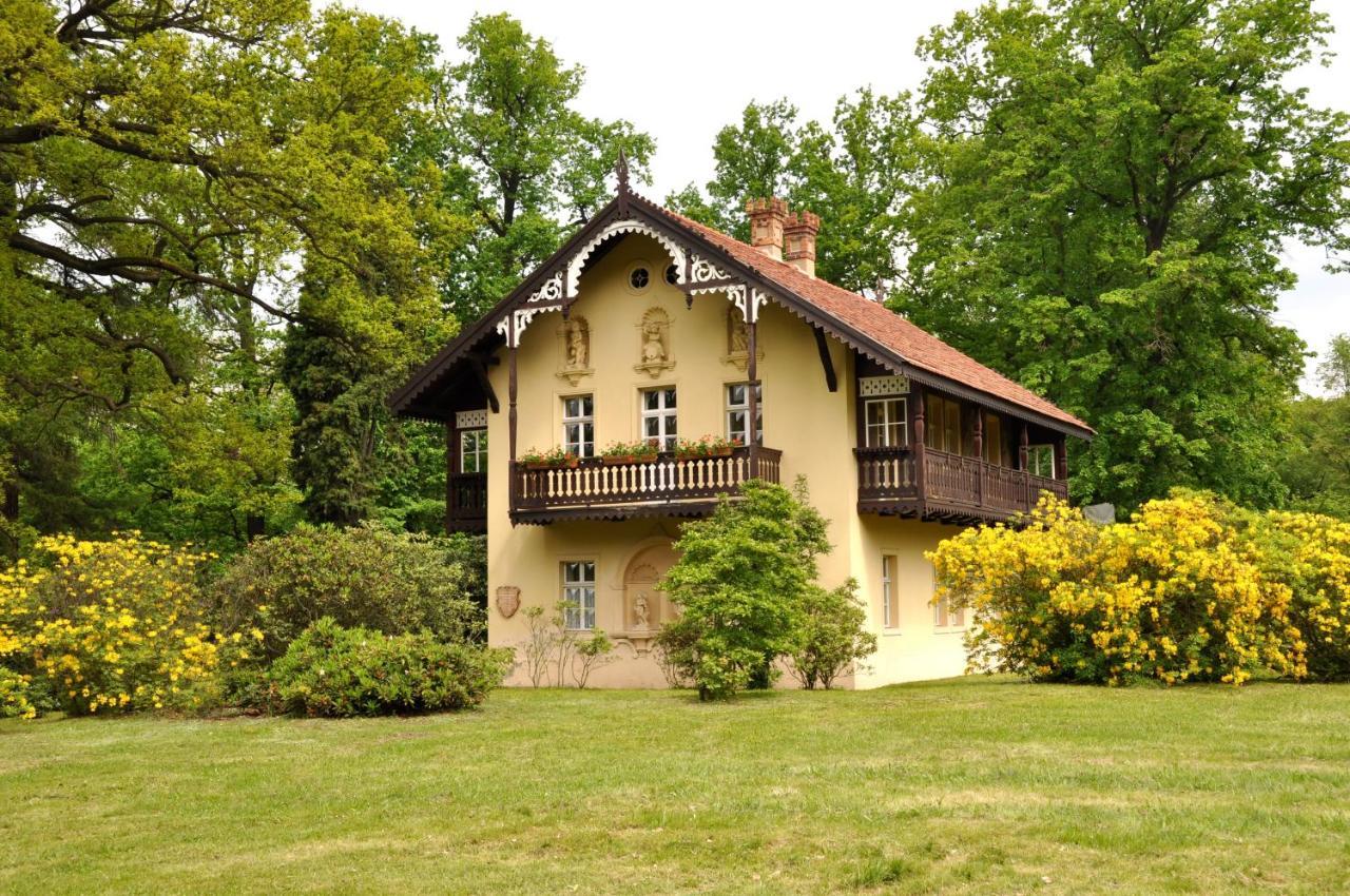 Kavalierhaus Im Rhododendronpark Kromlau Gablenz Extérieur photo