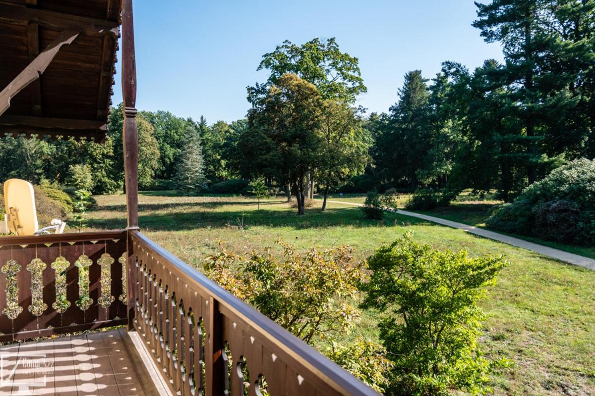 Kavalierhaus Im Rhododendronpark Kromlau Gablenz Extérieur photo
